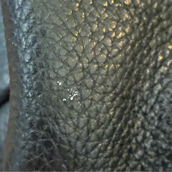 Cuyana black classic pebbled leather tote - Picture 4 of 5